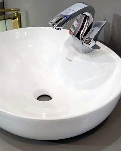 Round vessel basin, gloss white, chrome mixer