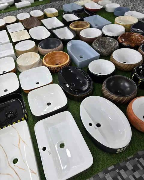 Vessel basin range, stone-look and metallic glazes