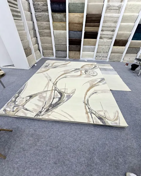 Hand-tufted rug, contemporary line motif