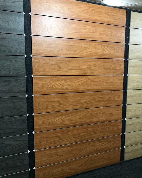 Wood-look plank porcelain, warm oak tones